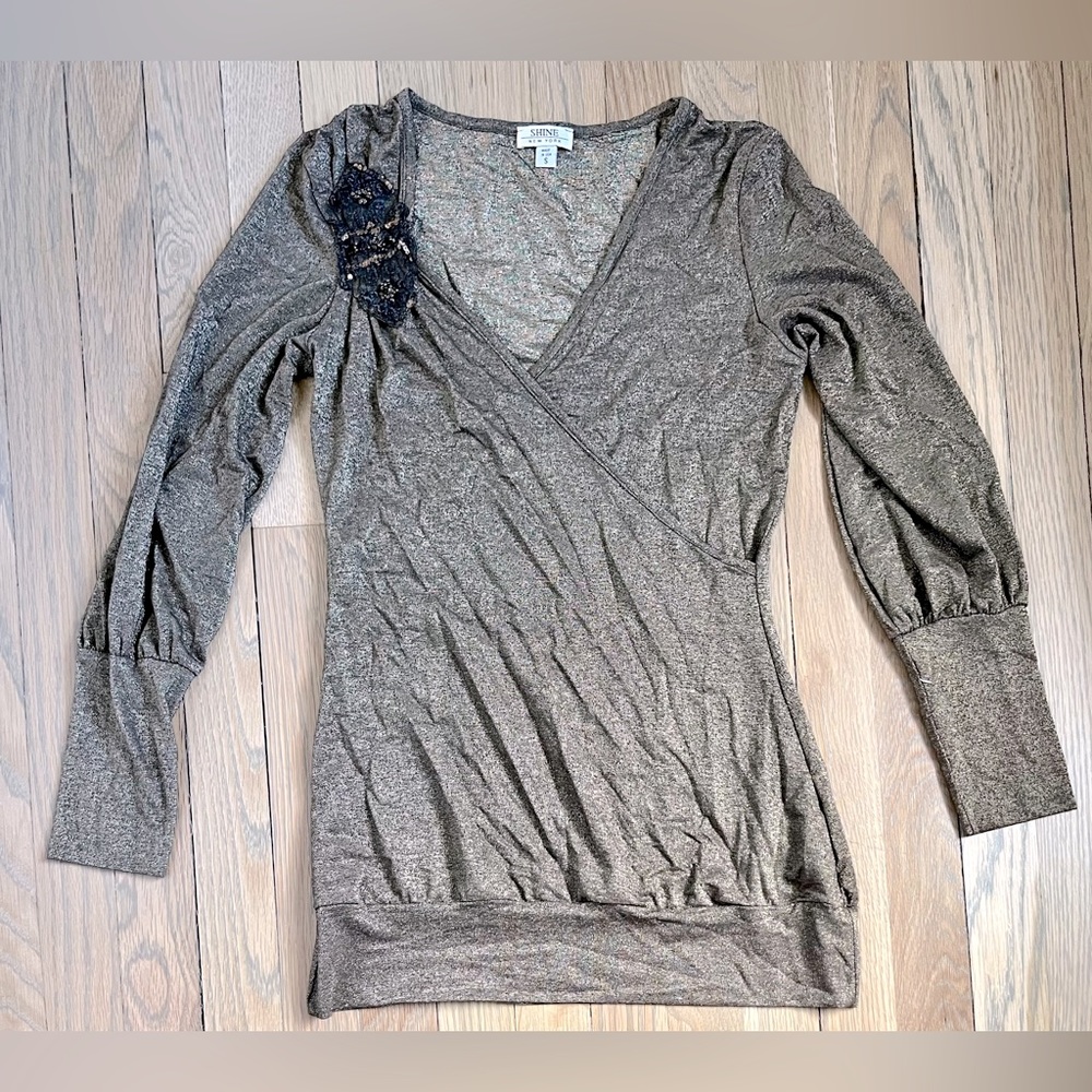 Shine New York Metallic Embellished Top. Size Small.